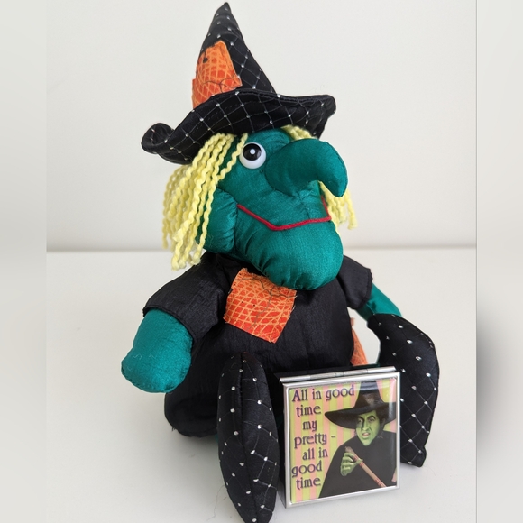 BUNDLE Wizard of Oz Wicked Witch Trinket Mirror Pill Box & Vtg Green Witch Decor - Picture 2 of 16